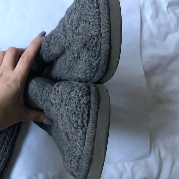 UGG Women’s Knit Sweater Boots Size 9 - Picture 3 of 7